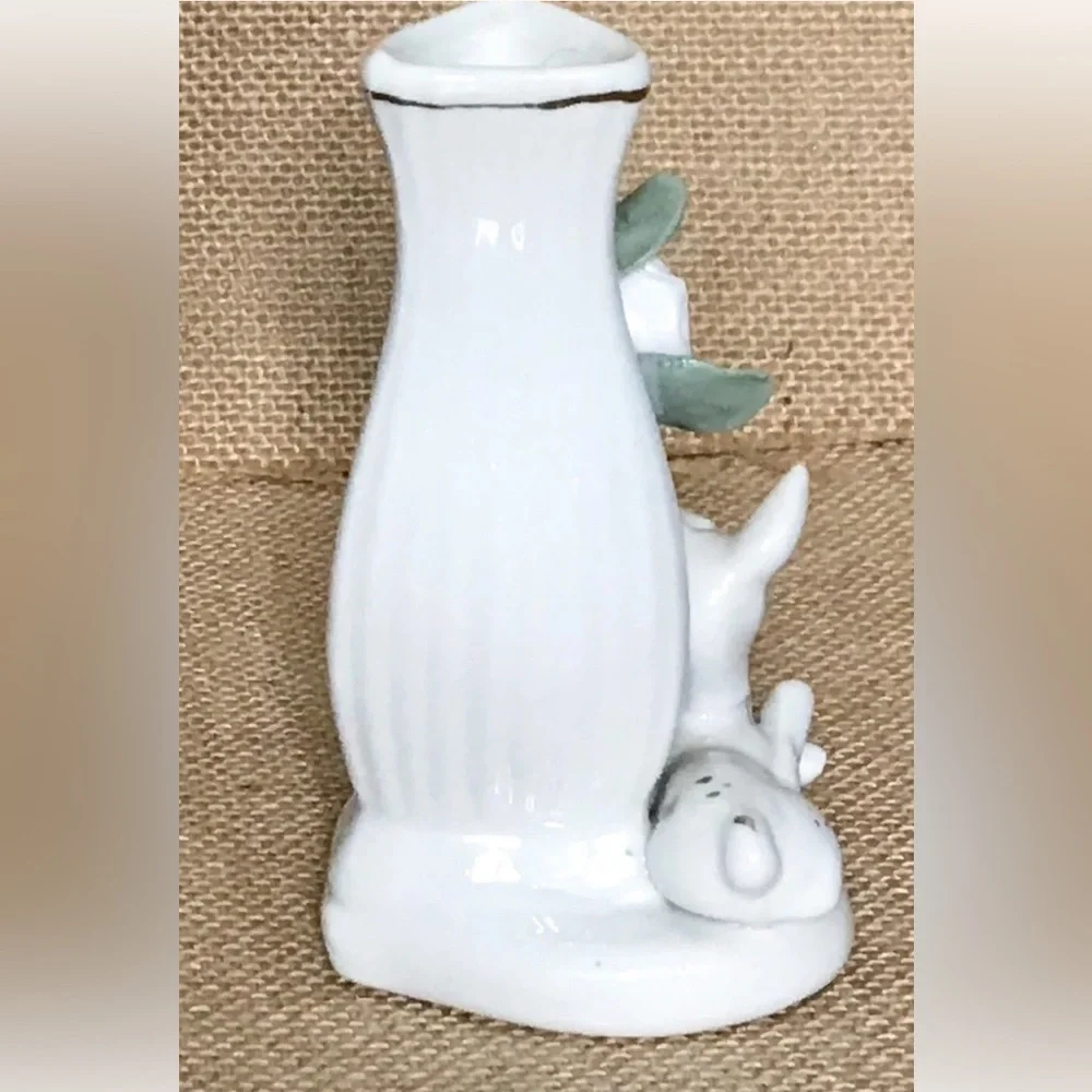 Vintage Speckled Deer Floral Ribbed Bud Vase White Woodland Cottage Granny Core